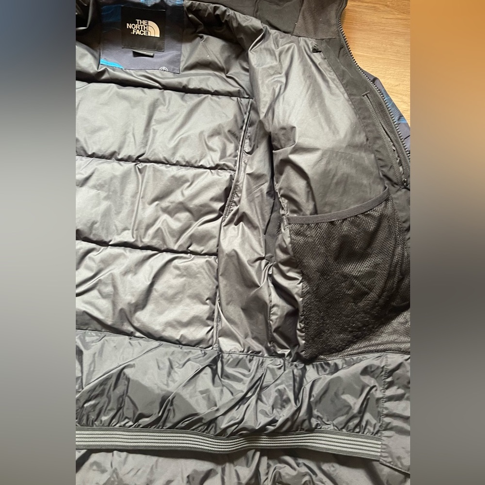 Excellent Condition Tnf Ski Jacket - image 3